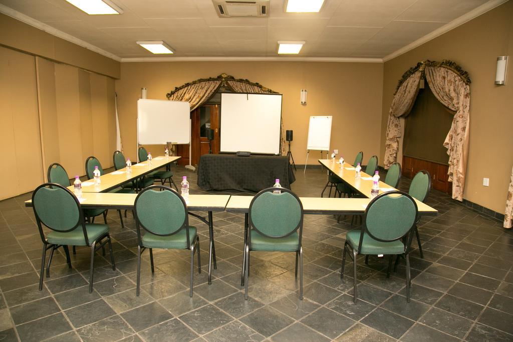 Picanha Grill Guest House & Events Venue Nigel Bagian luar foto